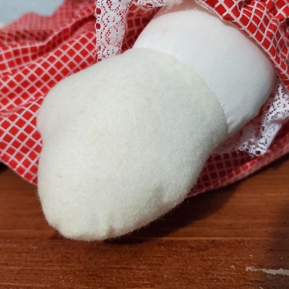 Vintage, Geli Doll Named Samantha with Curly Hair. New Without Tags. - Picture 9 of 16